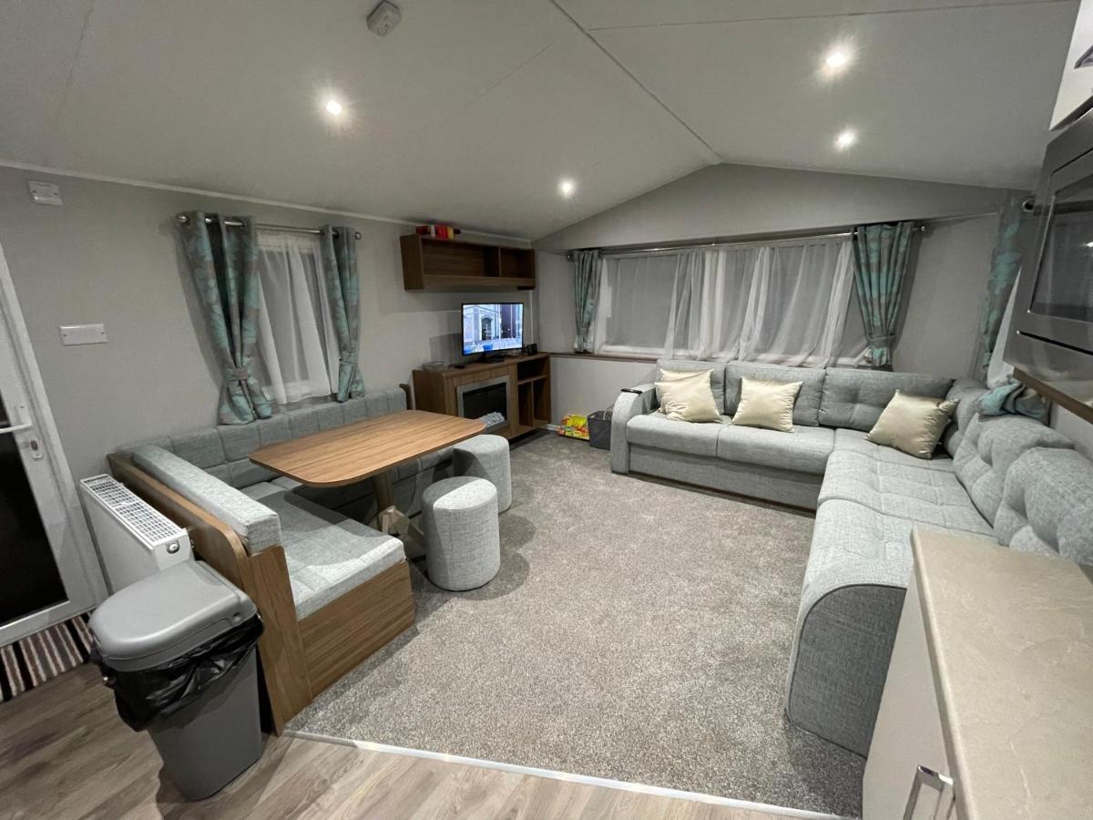 Tidal Caravan Майнхед Экстерьер фото